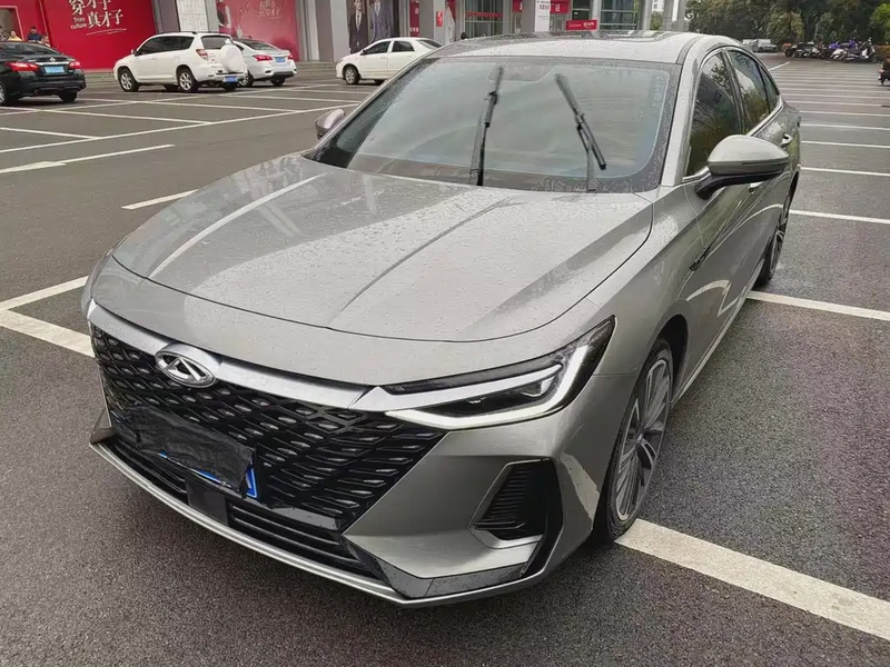 Chery Arrizo 8