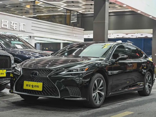 Lexus LS 2022