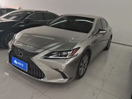Lexus ES 2021