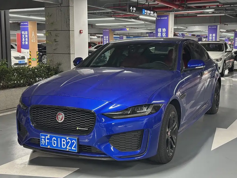 Jaguar XE