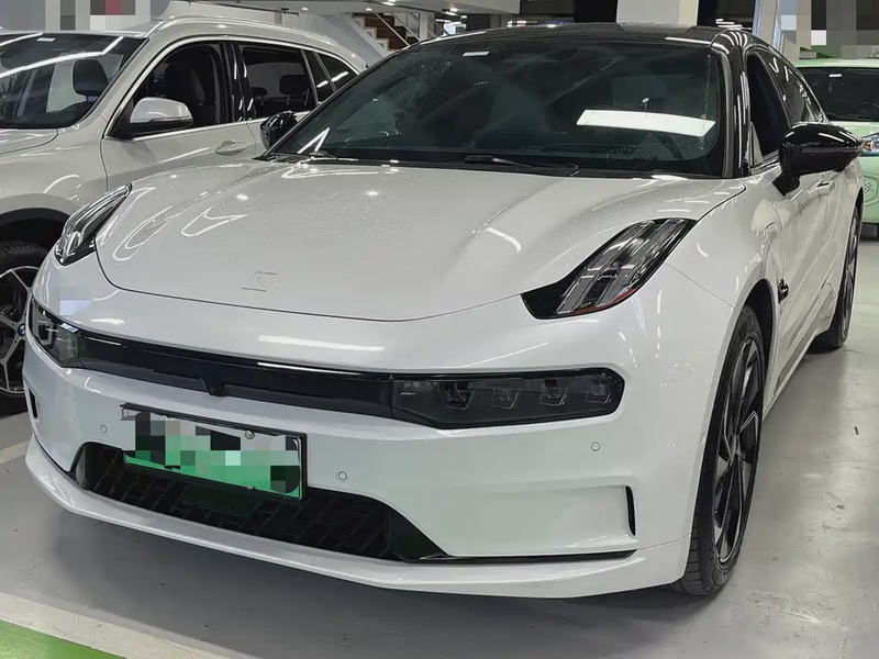 Zeekr 001