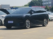 XPeng X9 2025