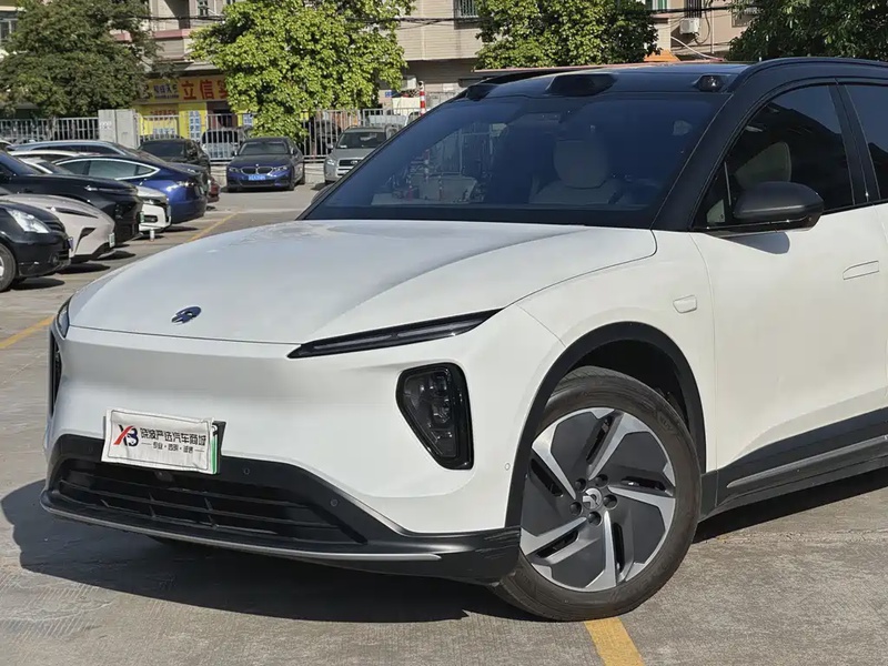NIO ES6