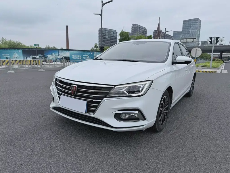 Roewe i5