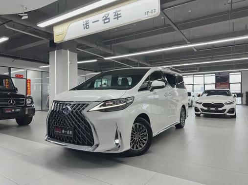 Lexus LM 2020