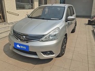 Nissan Livina 2013
