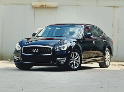 Infiniti Q70 2018