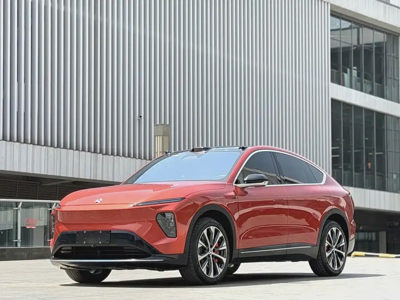 NIO EC7