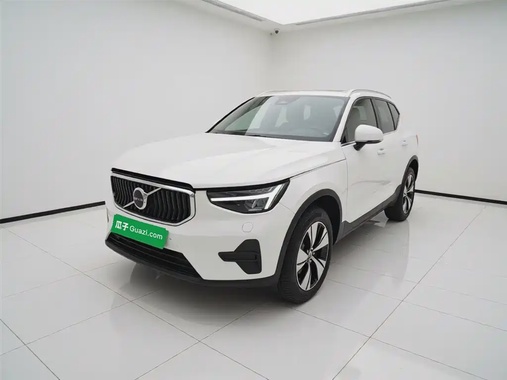 Volvo XC40 2024