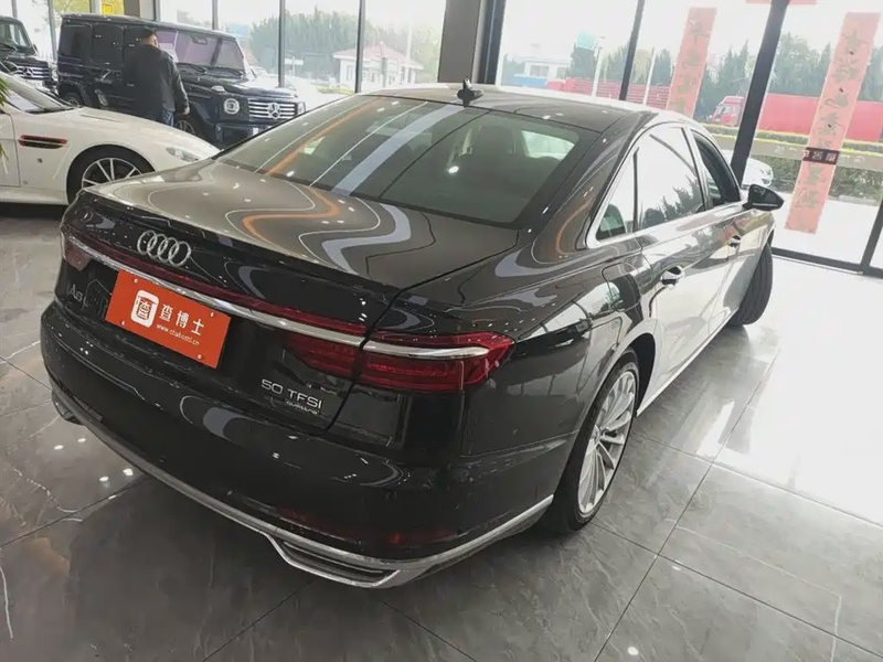 Audi A8