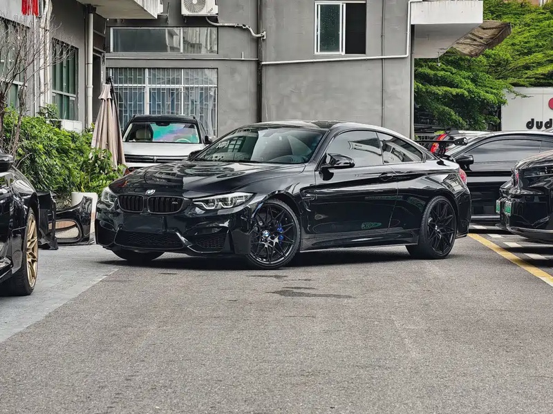 BMW M4