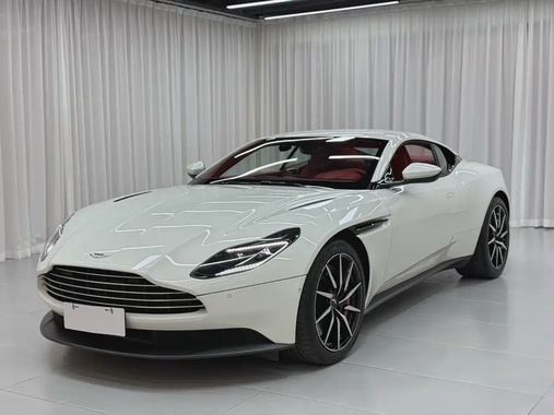 Aston Martin DB11 2020