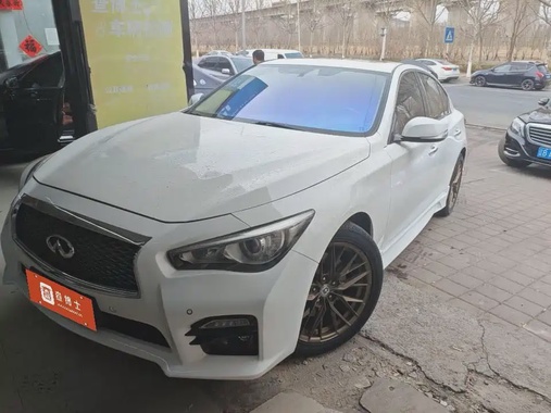 Infiniti Q50 2015
