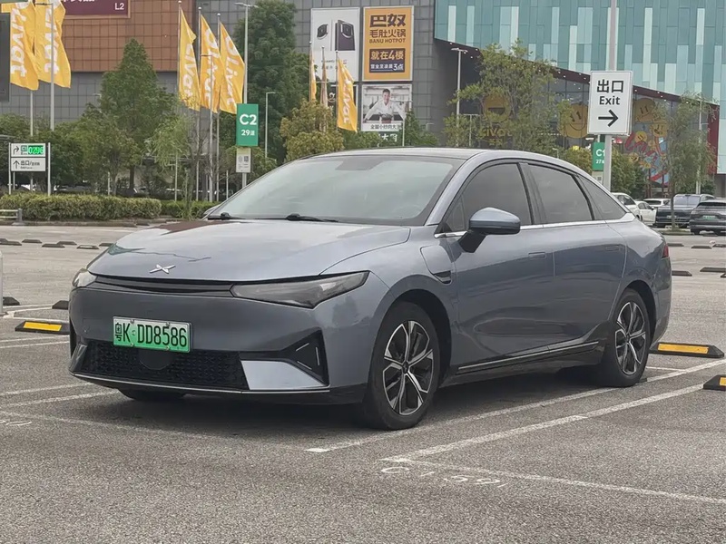 XPeng P5