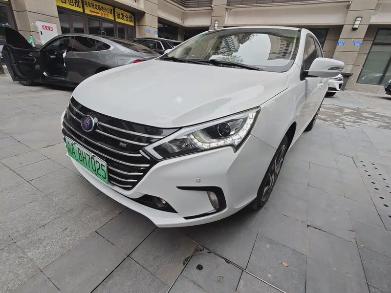 BYD Qin