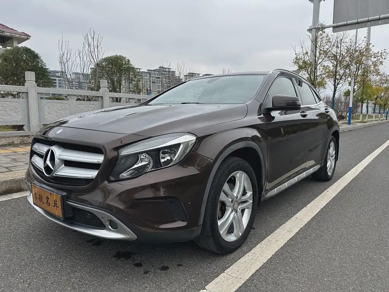 Mercedes-Benz GLA-Class