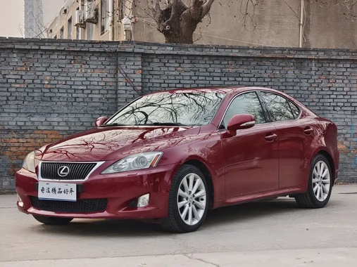 Lexus IS 2010