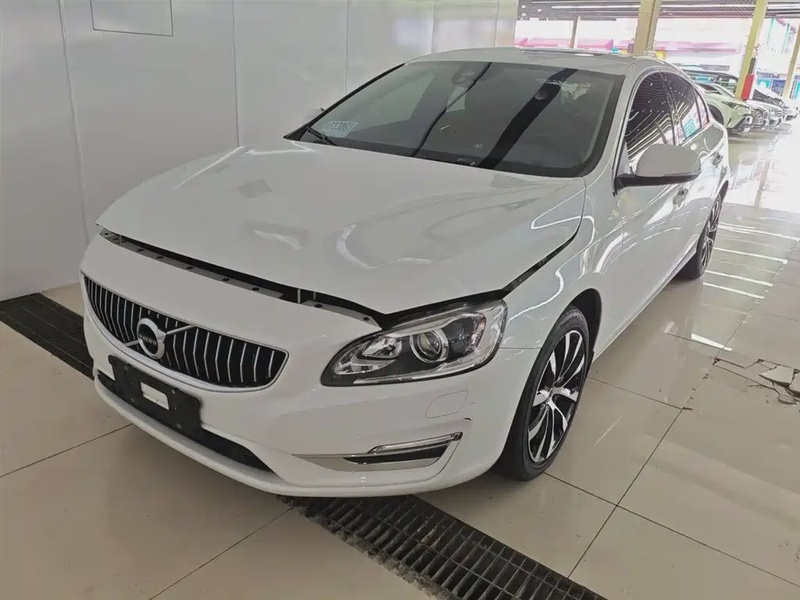 Volvo S60