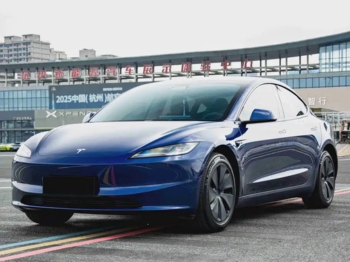 Tesla Model 3 2024
