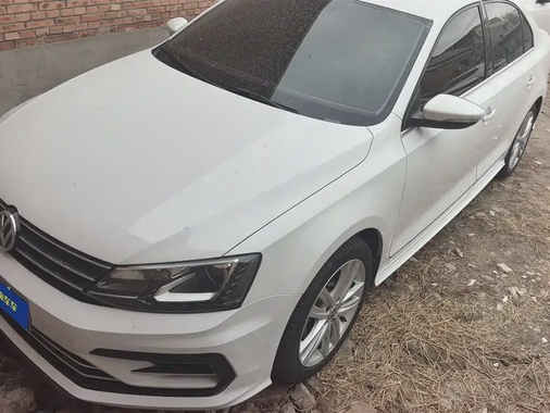 Volkswagen Sagitar 2018