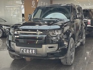 Land Rover Defender 2024