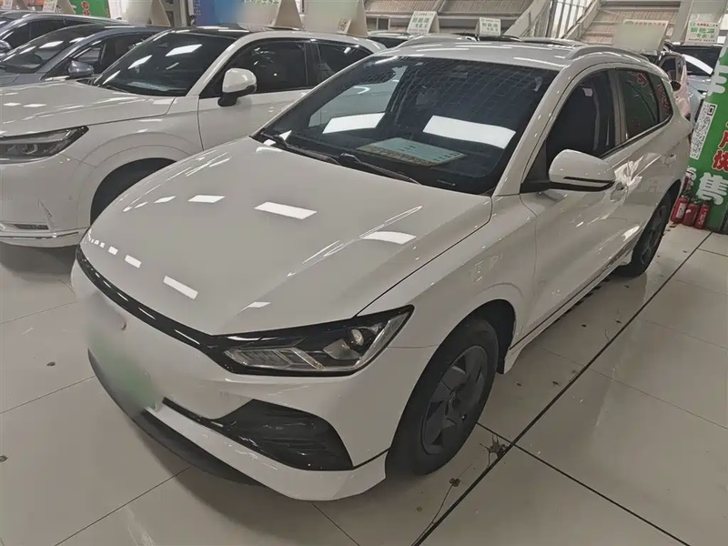 BYD e2