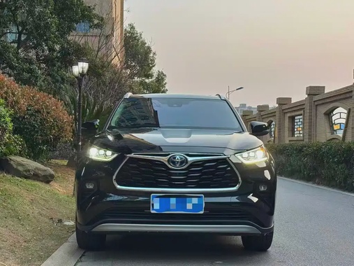 Toyota Highlander 2021