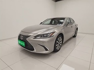 Lexus ES 2019