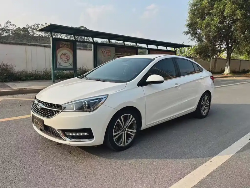 Chery Arrizo 5
