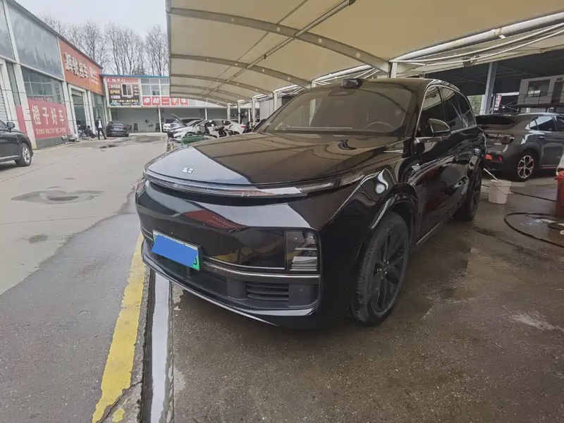 Li Auto L8