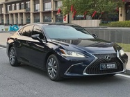 Lexus ES 2020