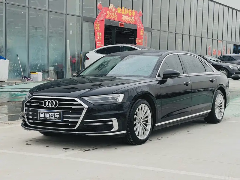 Audi A8