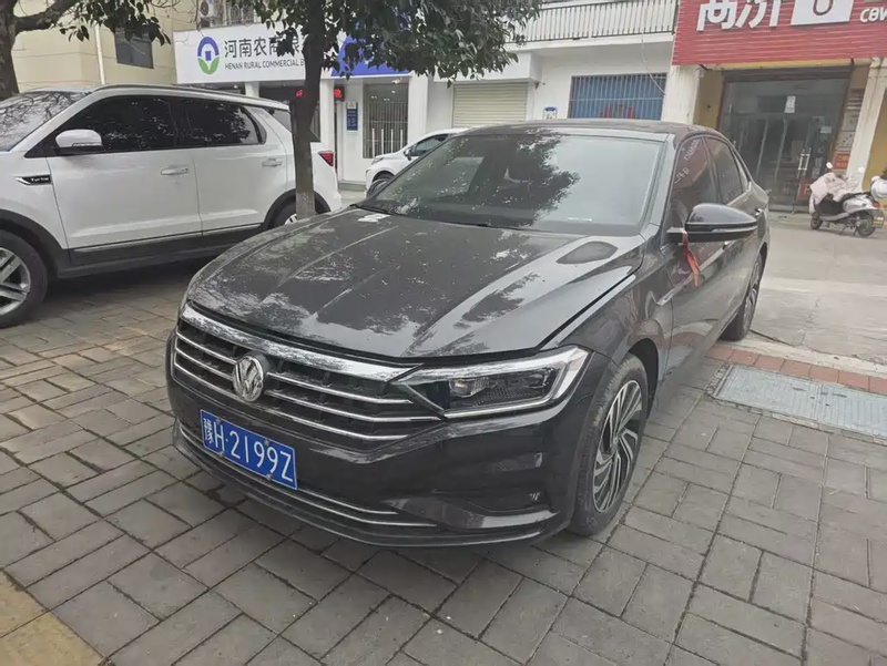 Volkswagen Sagitar