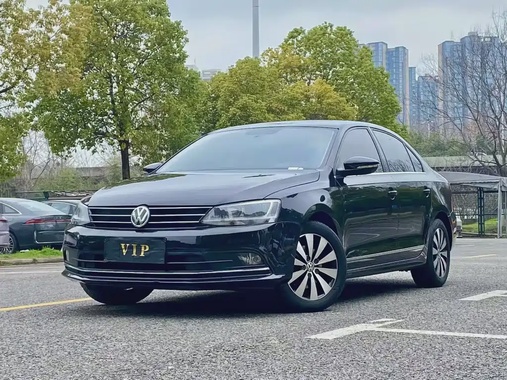 Volkswagen Sagitar 2018