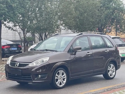 Suzuki Liana 2015