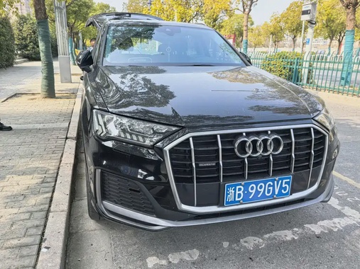 Audi Q7 2021
