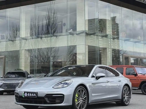 Porsche Panamera 2022