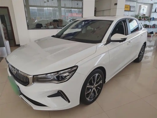 Geely Emgrand 2022