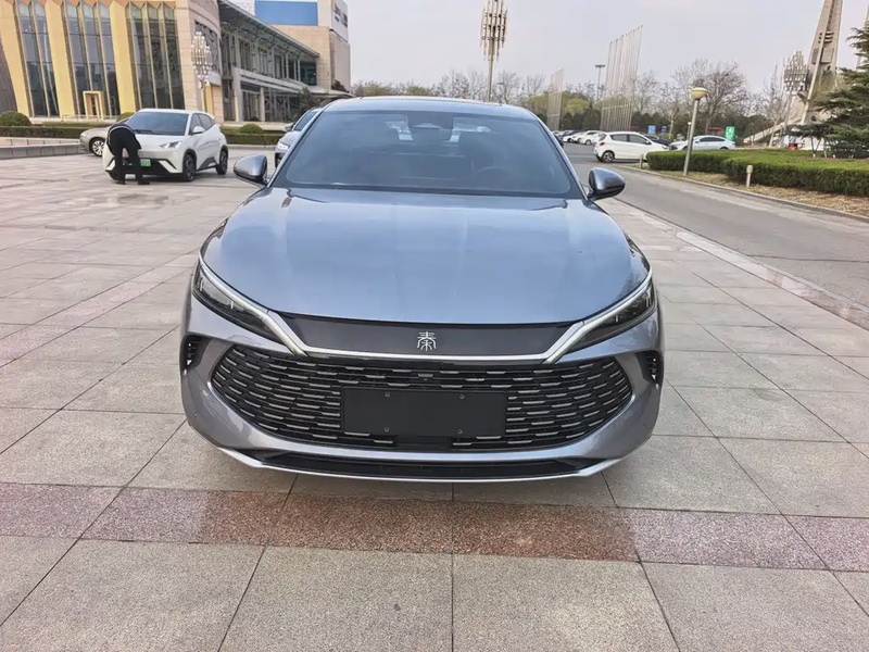 BYD Qin L