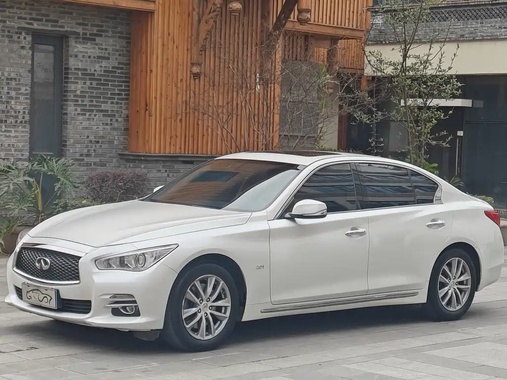 Infiniti Q50 2016