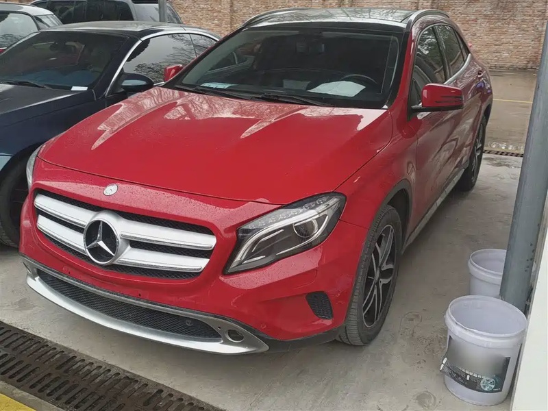 Mercedes-Benz GLA-Class