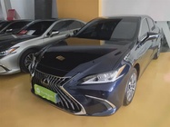 Lexus ES 2024
