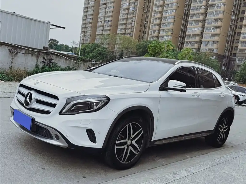 Mercedes-Benz GLA-Class
