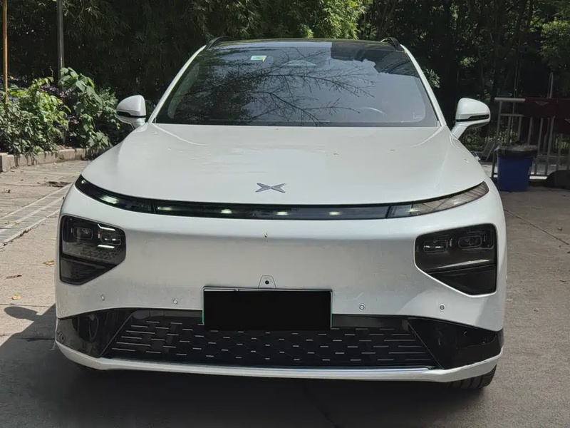 XPeng G9