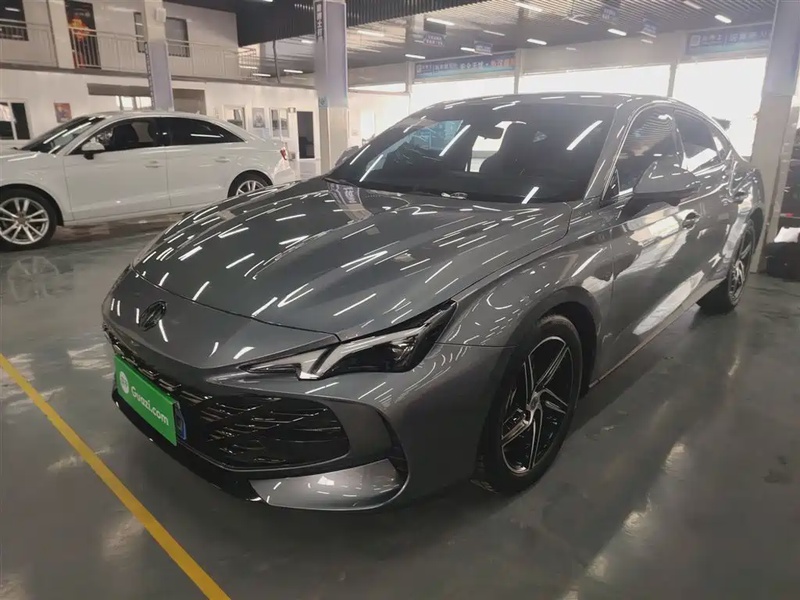 MG MG7