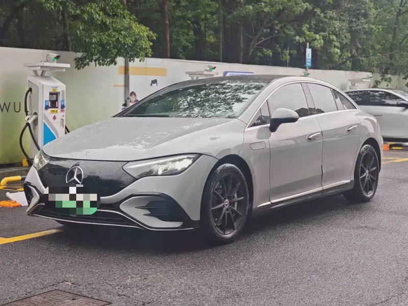 Mercedes-Benz EQE
