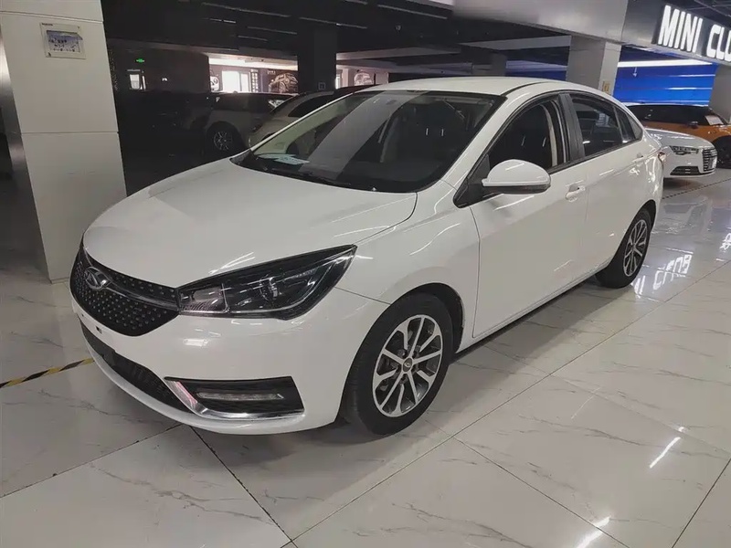 Chery Arrizo 5