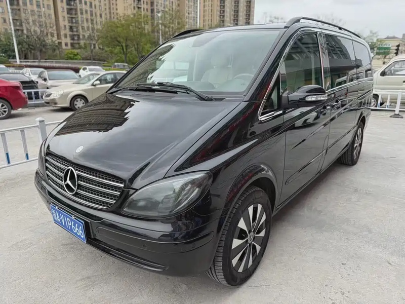 Mercedes-Benz Viano