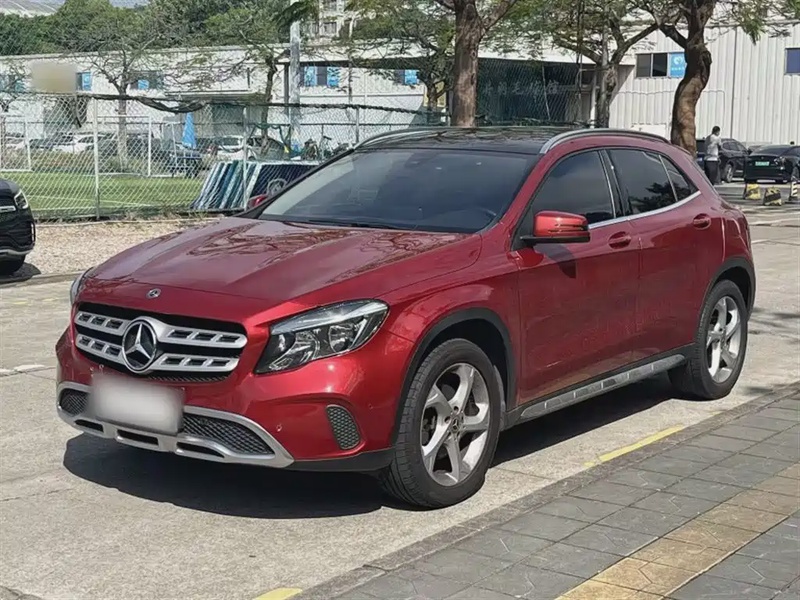 Mercedes-Benz GLA-Class