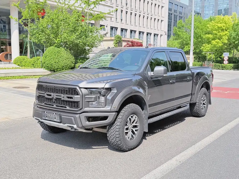 Ford F-150 Raptor
